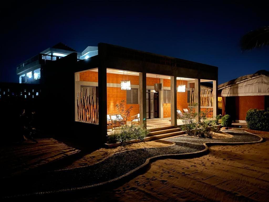 La Maison Bleue Ломе Экстерьер фото