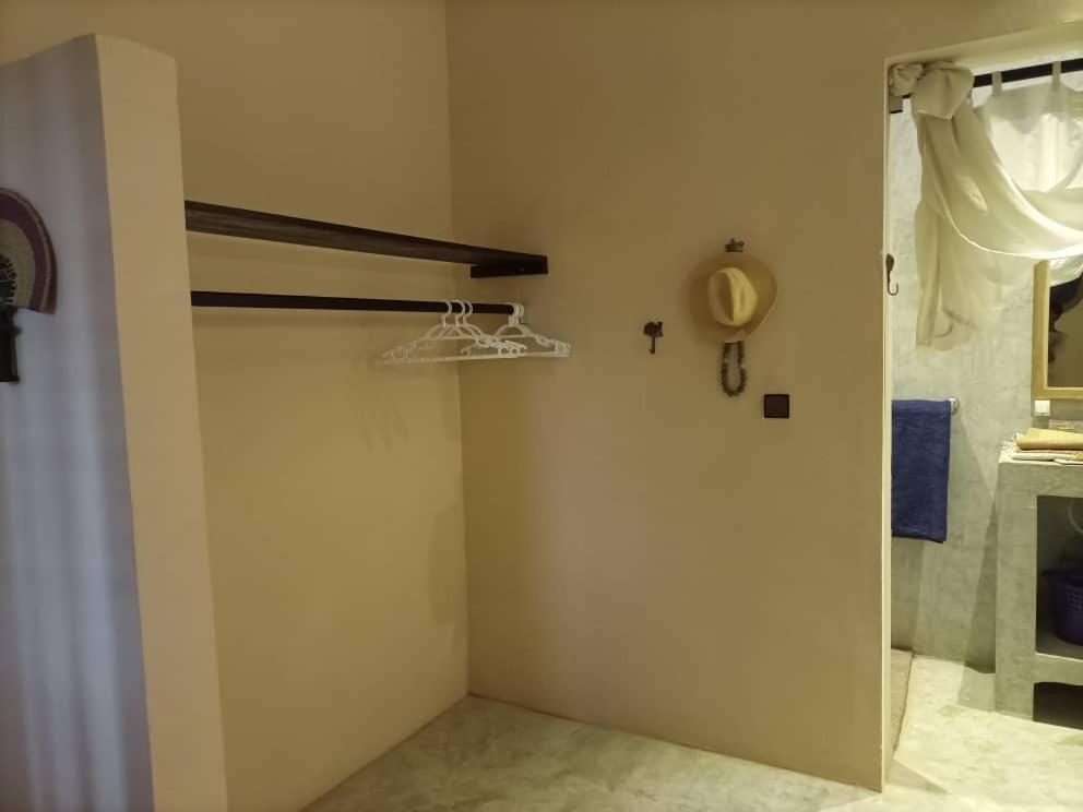 La Maison Bleue Ломе Экстерьер фото